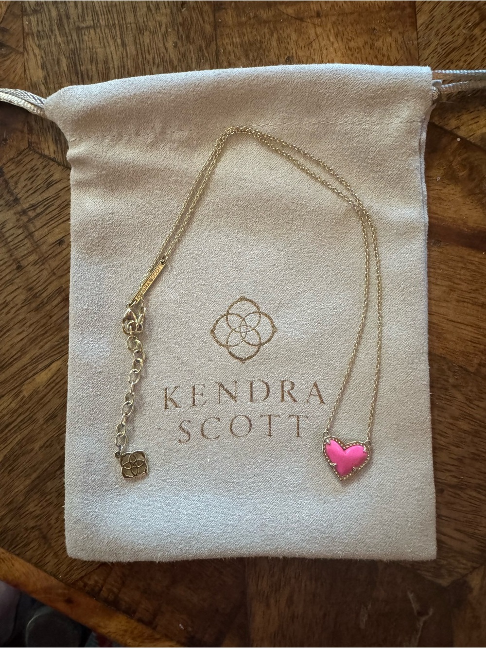 Kendra Scott Ari Pink Heart Necklace - Gold Chain